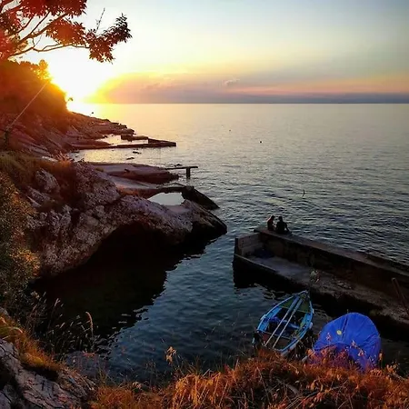 Relaxing Summer House With An Outstanding View *